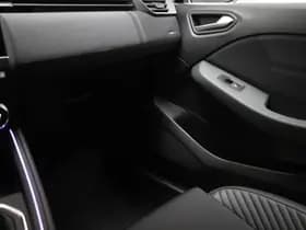 Renault Clio thumbnail 36