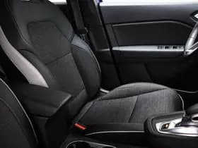 Renault Captur thumbnail 8