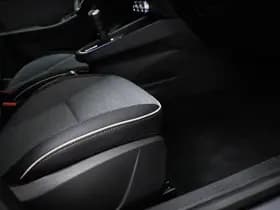 Renault Clio thumbnail 9