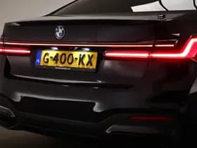 BMW 7-Serie thumbnail 26