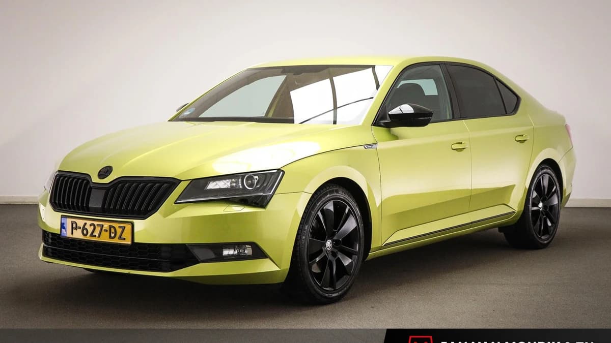 Škoda Superb — foto 1
