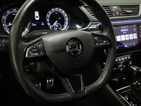 Škoda Superb thumbnail 32