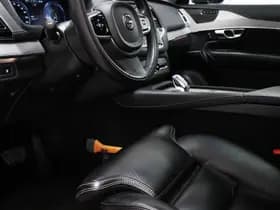 Volvo XC90 thumbnail 39