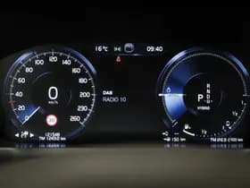 Volvo XC90 thumbnail 5