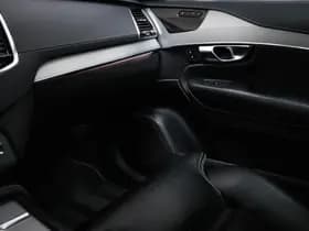 Volvo XC90 thumbnail 44