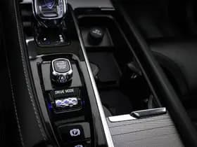 Volvo XC90 thumbnail 45