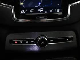 Volvo XC90 thumbnail 47