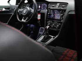 Volkswagen Golf thumbnail 12