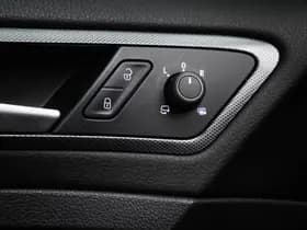 Volkswagen Golf thumbnail 28