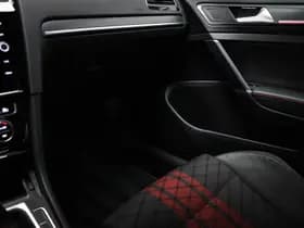Volkswagen Golf thumbnail 36