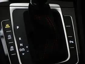 Volkswagen Golf thumbnail 38