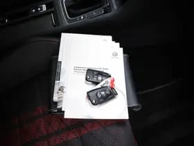 Volkswagen Golf thumbnail 54
