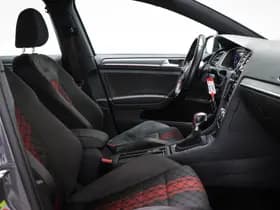 Volkswagen Golf thumbnail 8