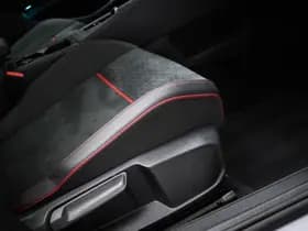 Volkswagen Golf thumbnail 11