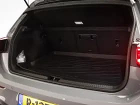 Volkswagen Golf thumbnail 14