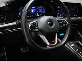 Volkswagen Golf thumbnail 34