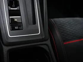 Volkswagen Golf thumbnail 43
