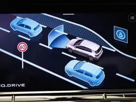 Volkswagen Golf thumbnail 46