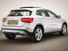 Mercedes-Benz GLA thumbnail 2