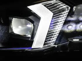 BMW iX2 thumbnail 21