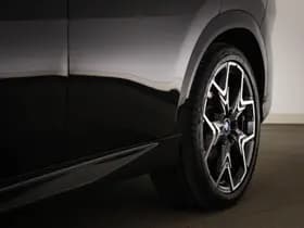 BMW iX2 thumbnail 24