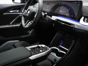 BMW iX2 thumbnail 4