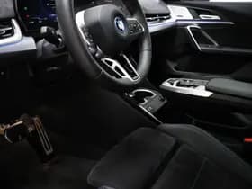 BMW iX2 thumbnail 36