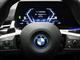 BMW iX2 thumbnail 41