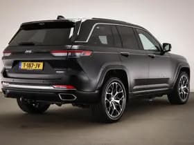 Jeep Grand Cherokee thumbnail 2