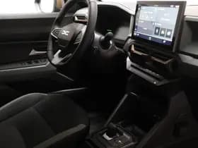 Dacia Duster thumbnail 3