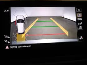 Volkswagen Tiguan thumbnail 6