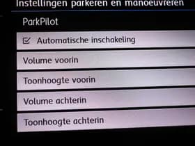 Volkswagen Tiguan thumbnail 51