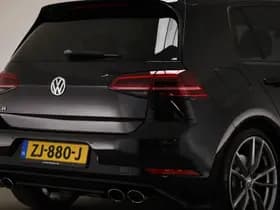 Volkswagen Golf thumbnail 24