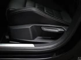 Volkswagen Golf thumbnail 32