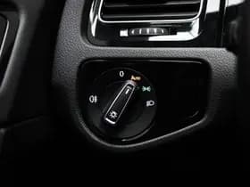 Volkswagen Golf thumbnail 34