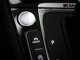 Volkswagen Golf thumbnail 42