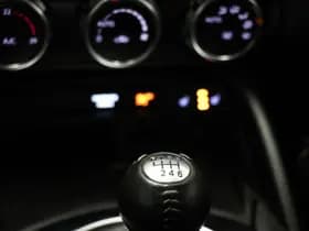 Mazda MX-5 thumbnail 10