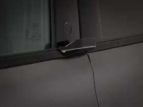 Ford Mustang Mach-E thumbnail 23