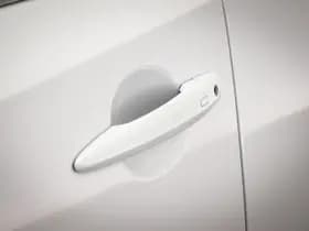 Nissan Qashqai thumbnail 22