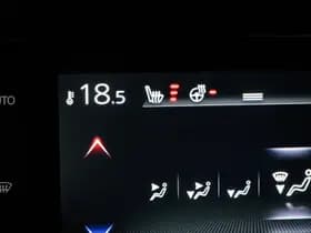 Mazda MX-30 thumbnail 5