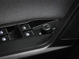 SEAT Leon thumbnail 24