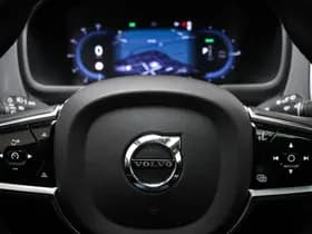 Volvo XC90 thumbnail 39
