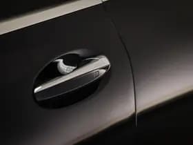Mercedes-Benz EQC thumbnail 23