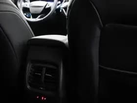 Ford Kuga thumbnail 3