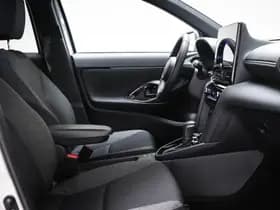 Toyota Yaris Cross thumbnail 9