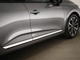 Renault Clio thumbnail 24