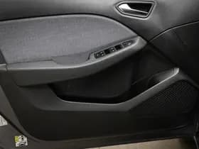 Renault Clio thumbnail 26