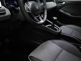 Renault Clio thumbnail 29