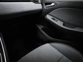 Renault Clio thumbnail 36