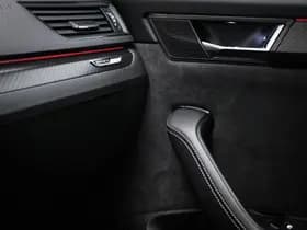 Škoda Superb thumbnail 44